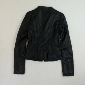 How to Get Wrinkles Out of Leather Jackets