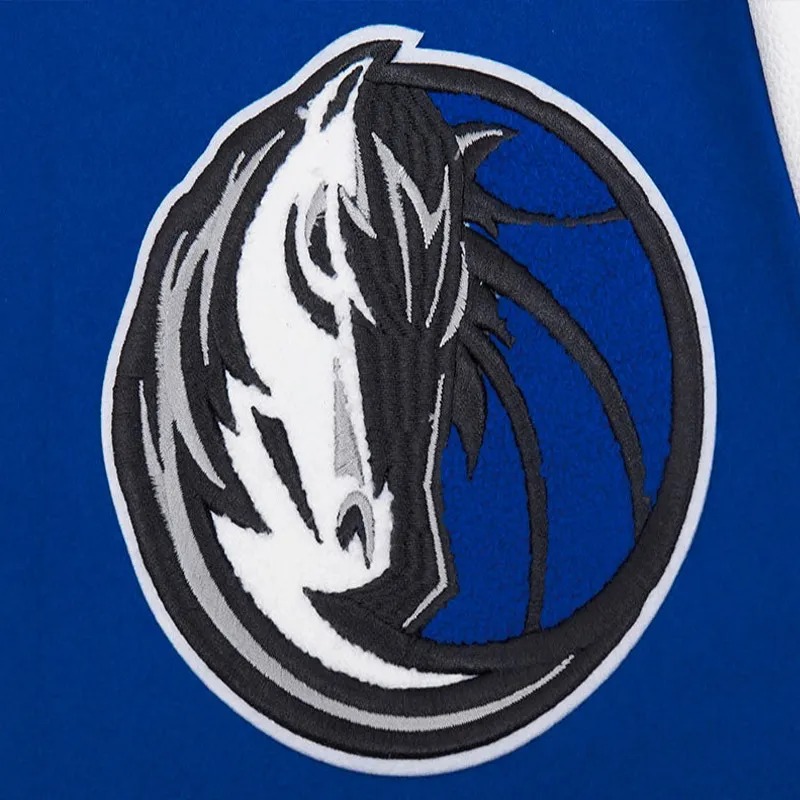 mashup-dallas-mavericks-varsity